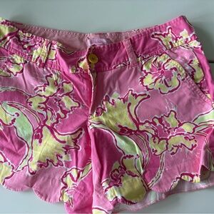 Lilly Pulitzer Scalloped Edge Shorts Size 2 Pink Yellow Floral Prep